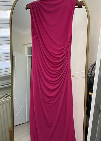 Pembe Saten Drapeli Uzun Elbise