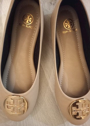 Tory Burch Bej Kadın Tokalı Blok Topuklu Babet
