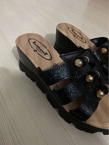 Topuklu terlik - Görsel 3