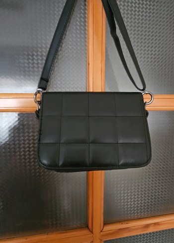 Zincir Detaylı Siyah Deri Kadın Çanta - Görsel 6