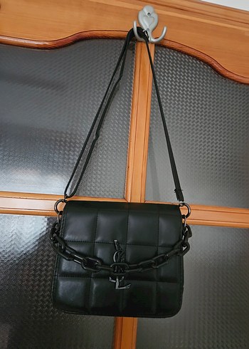 Zincir Detaylı Siyah Deri Kadın Çanta - Görsel 2