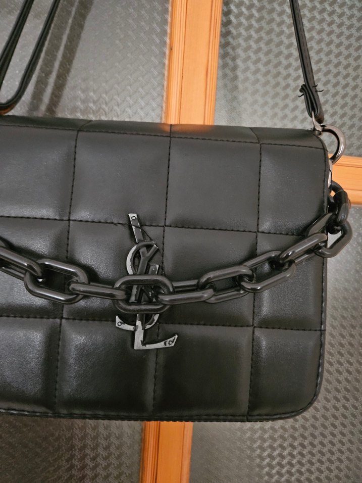 Zincir Detaylı Siyah Deri Kadın Çanta - Görsel 3