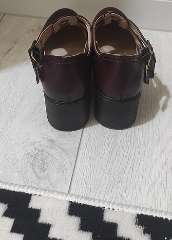 31 Beden bordo Renk Ayakkabı