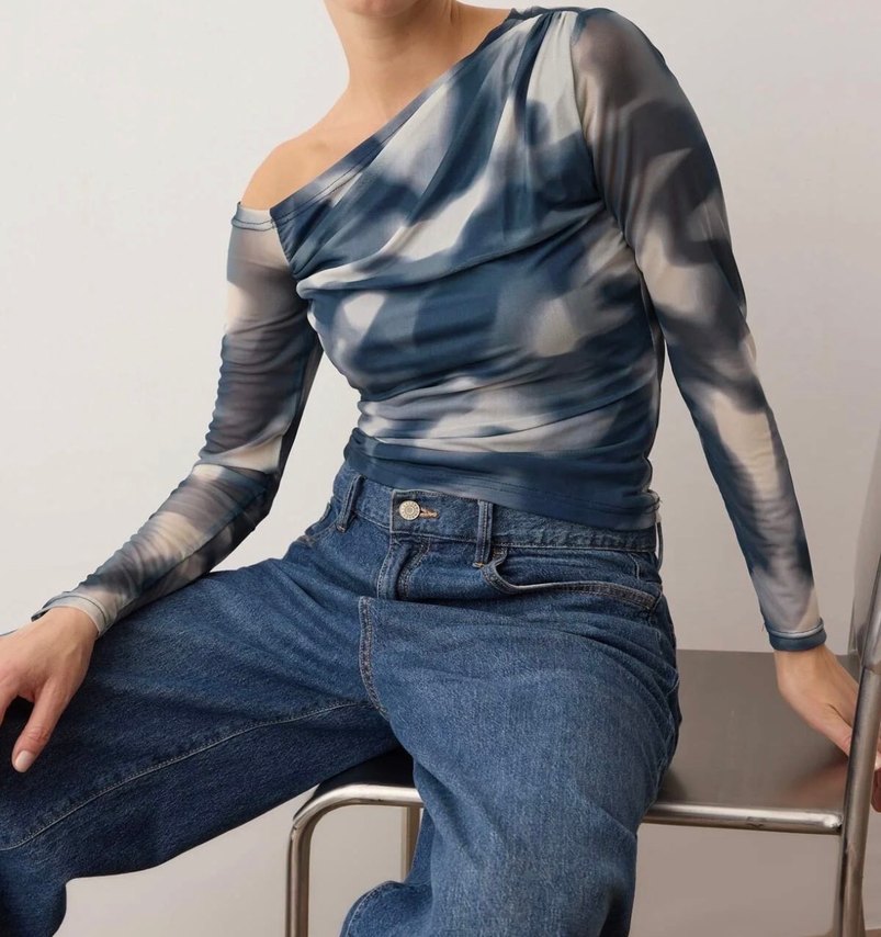 Kadın Mavi Batik Desenli Drapeli Straplez Bluz - Görsel 3