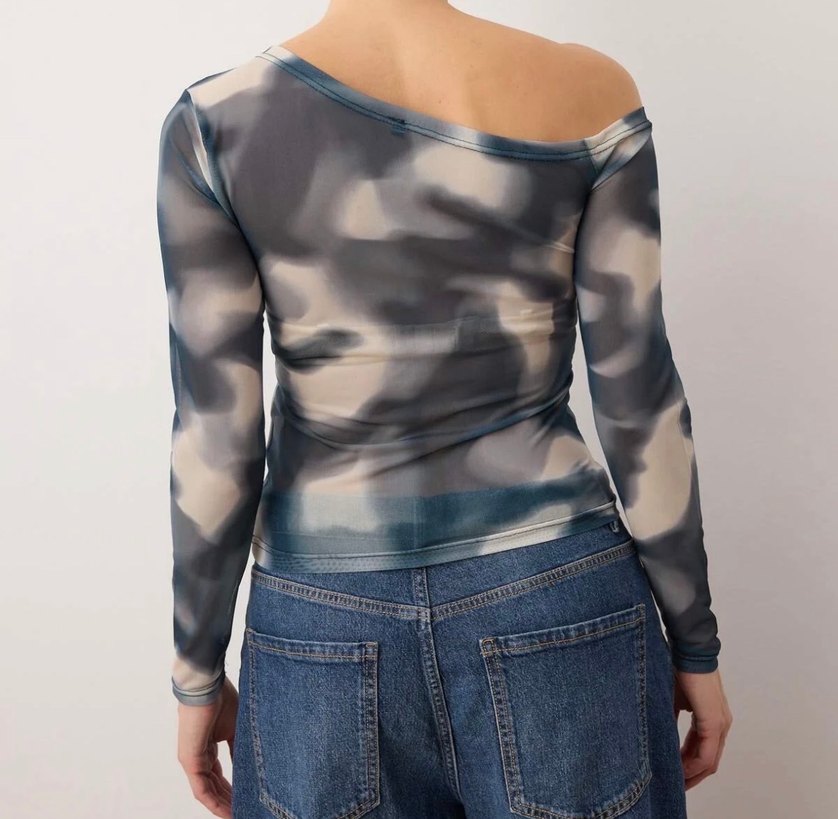 Kadın Mavi Batik Desenli Drapeli Straplez Bluz - Görsel 2