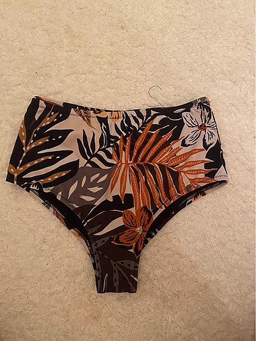 Penti bikini altı