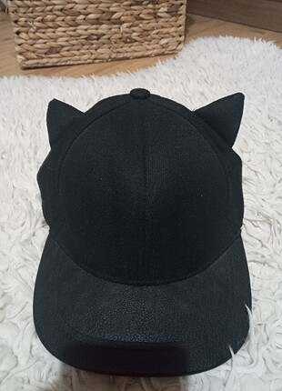 Kedi kulaklı h&m şapka