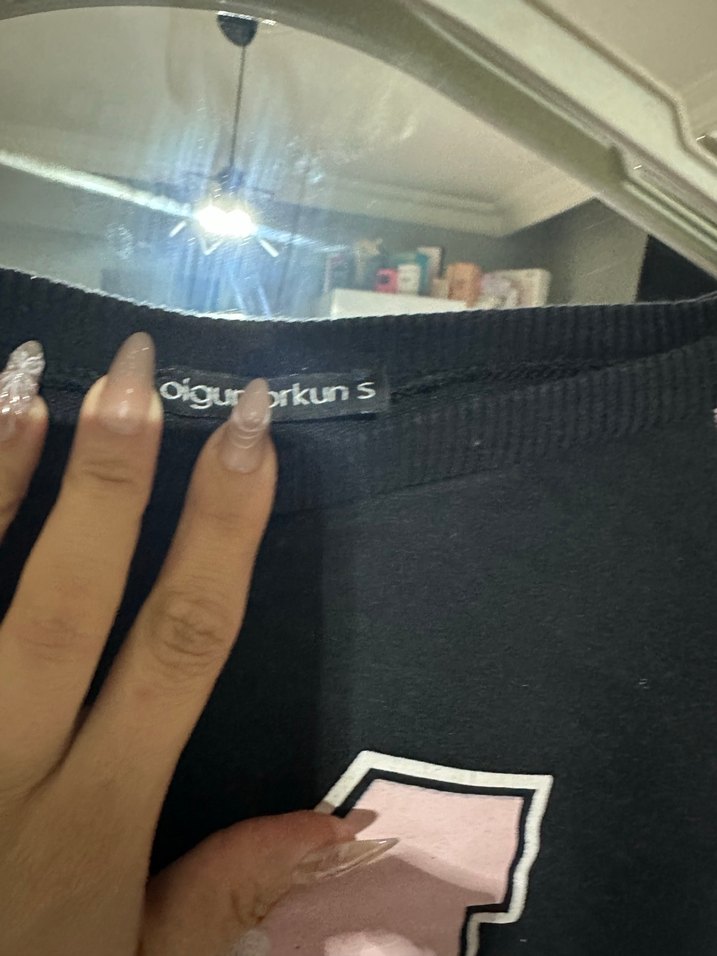 Pembe Detaylı Baskılı Kadın Sweatshirt - Görsel 4