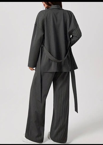 Gri Çizgili Kadın Uzun Ceketli Takım - Görsel 5