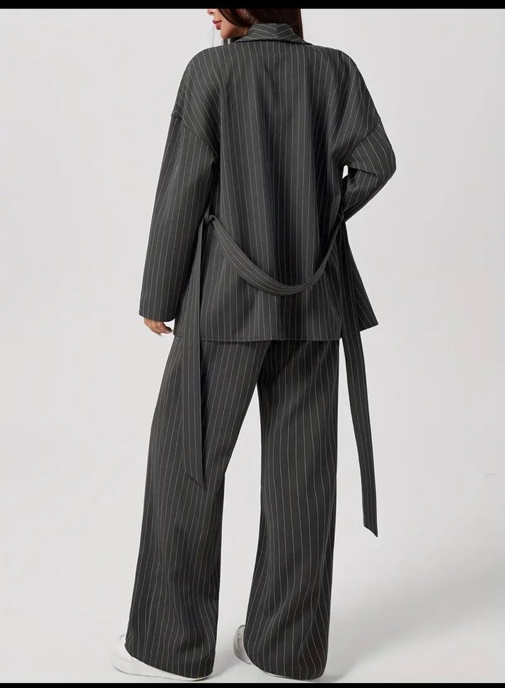 Gri Çizgili Kadın Uzun Ceketli Takım - Görsel 5