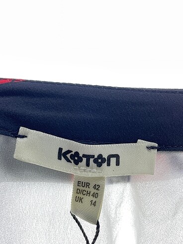 42 Beden beyaz Renk Koton Bluz %70 İndirimli.