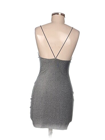 s Beden H&M Mini Etek %70 İndirimli.
