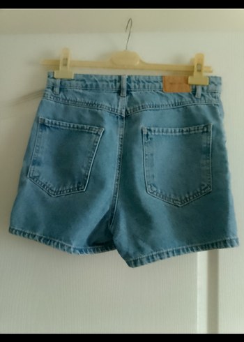 Nakışlı Mavi Mini Denim Şort - Görsel 3