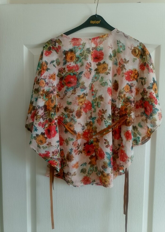 Desenli şifon bluz - Görsel 4