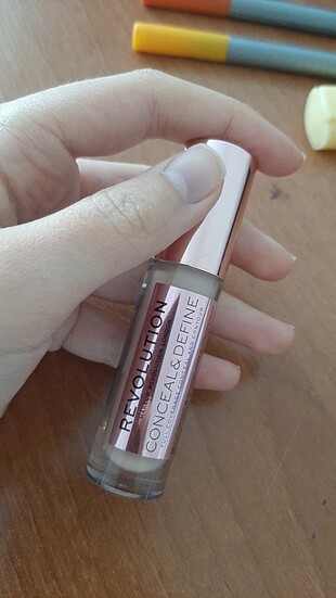 Revolution Conceal & Define