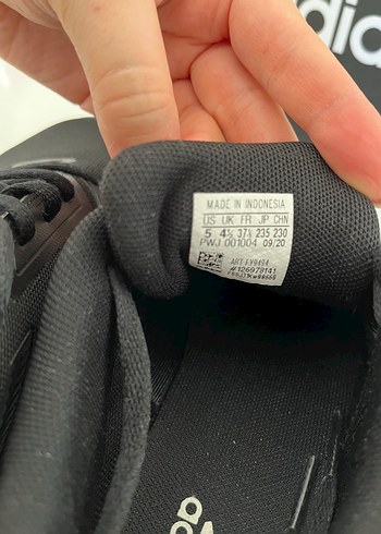 37,5 Beden siyah Renk Adidas Siyah Kadın Spor Ayakkabı