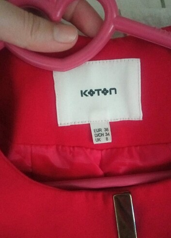 36 Beden KOTON KIRMIZI CEKET