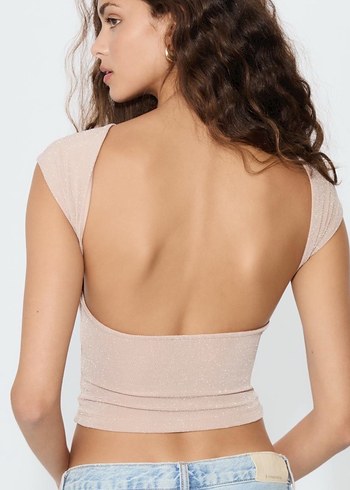 Stradivarius simli sırtı açık bluz - Görsel 3