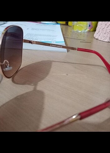 Stradivarius güneş gözlüğü 