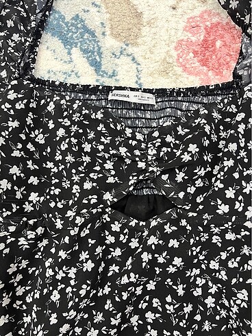 Bershka Bershka çiçekli elbise