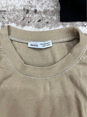 Bershka Bershka bej crop