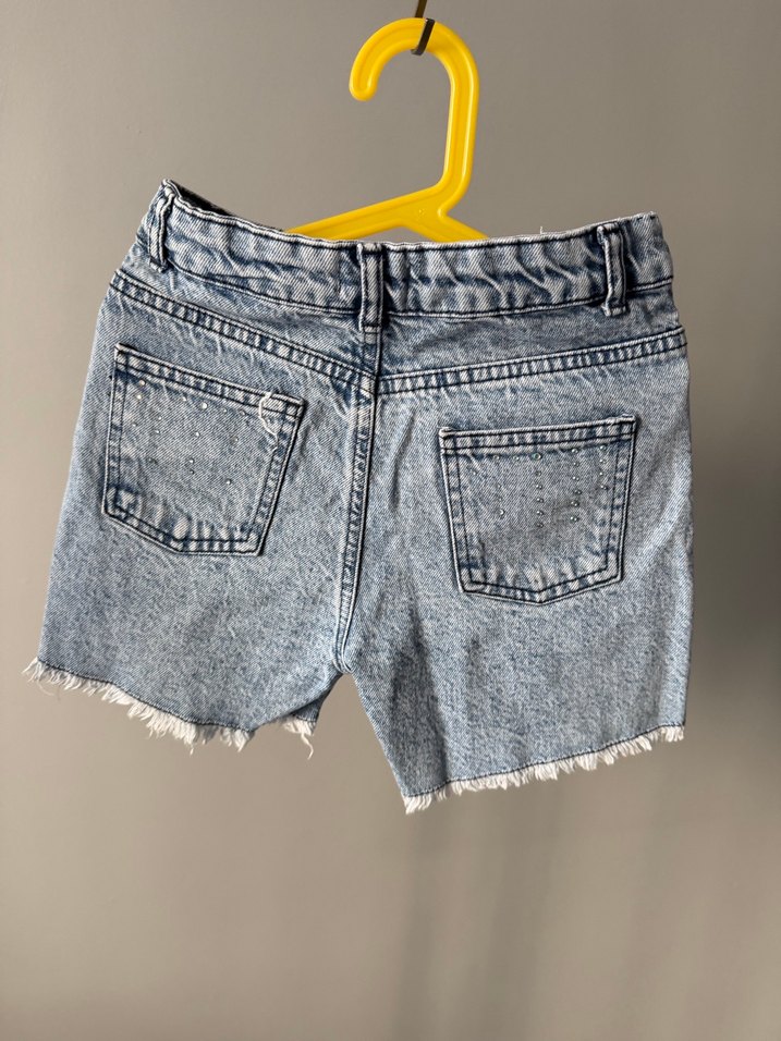 Kızlar İçin Gri Batik Desenli Denim Şort - Görsel 5