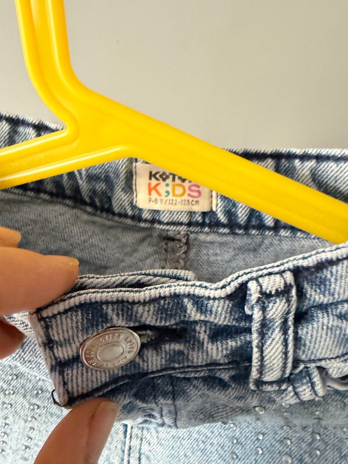 Kızlar İçin Gri Batik Desenli Denim Şort - Görsel 4