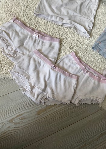 Beyaz ve pastel çocuk iç çamaşırı seti - Görsel 2