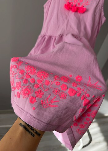Pembe Nakışlı Kolsuz Kız Elbisesi - Görsel 5