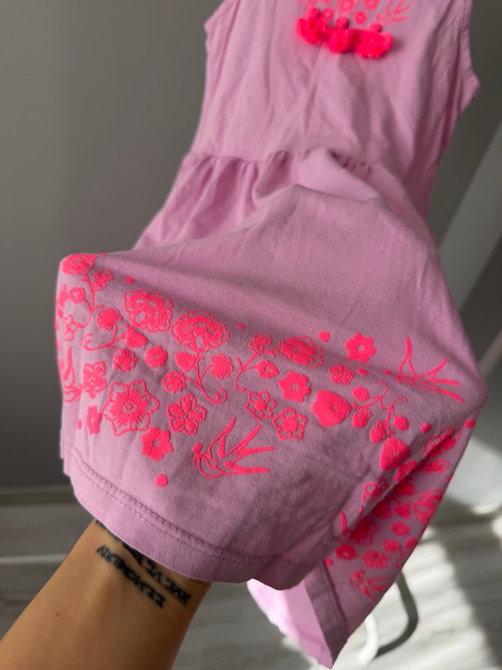 Pembe Nakışlı Kolsuz Kız Elbisesi - Görsel 5