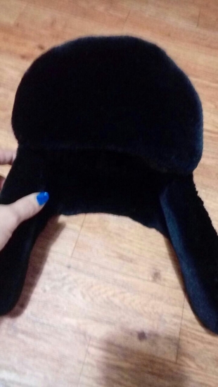 Diğer kürklü şapka