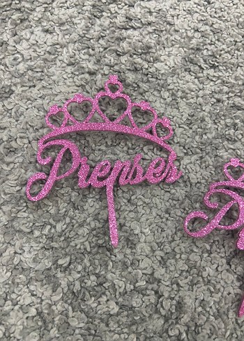 Prenses yazılı pasta süsü - Görsel 3