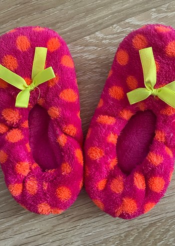 Kız Çocuk Renkli Puantiyeli Sıcak Ev Terliği - Görsel 4