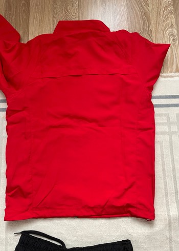 Kırmızı Sweatshirt ve Siyah Eşofman Altı Takımı - Görsel 17