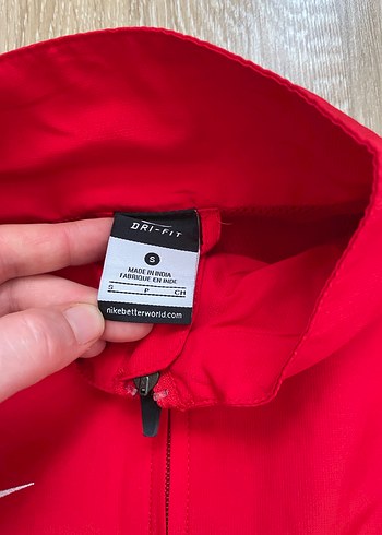 Kırmızı Sweatshirt ve Siyah Eşofman Altı Takımı - Görsel 7