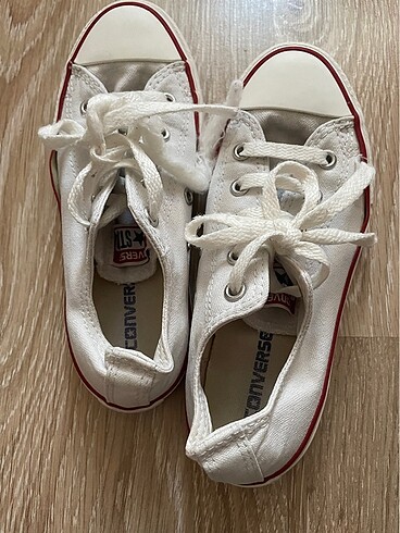 32 Beden Converse ayakkabı