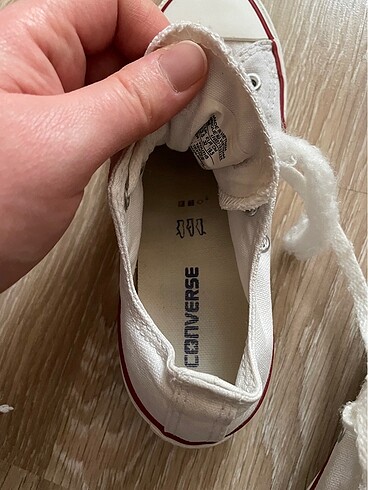 32 Beden beyaz Renk Converse ayakkabı