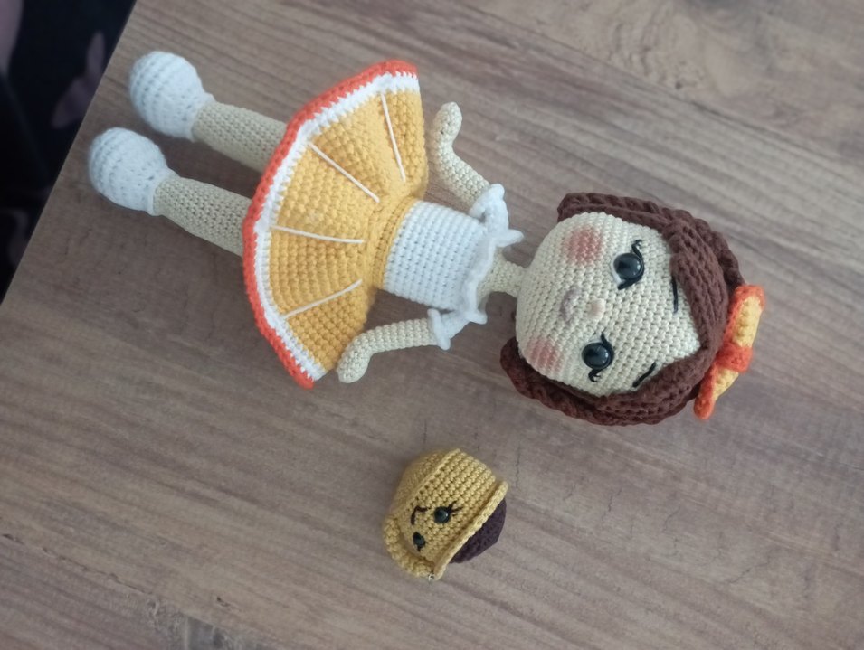 Bej Renk Örgü Bebek Oyuncak - Görsel 2