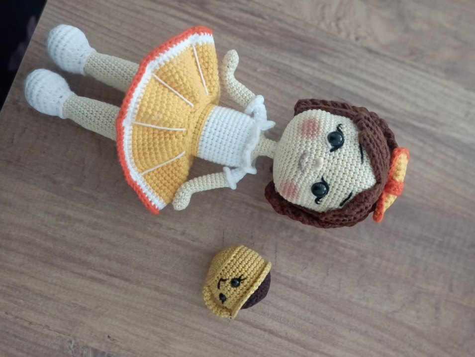 Bej Renk Örgü Bebek Oyuncak - Görsel 3