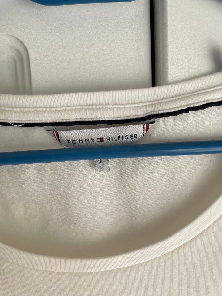 Tommy Hilfiger Beyaz Kısa Kollu Tişört - Görsel 4