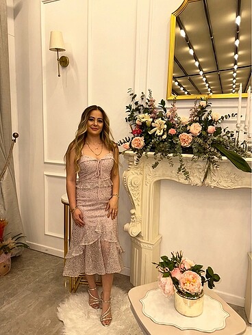 Alfabeta pembe ışıltılı abiye