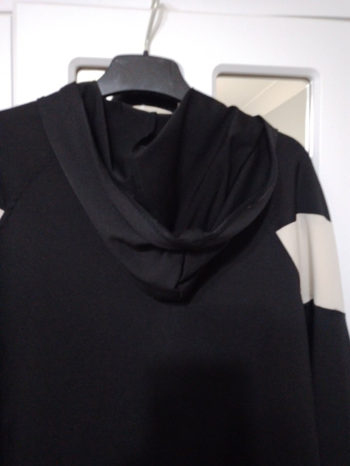 Siyah Kapüşonlu Fermuarlı Kız çocuk sweet - Görsel 4