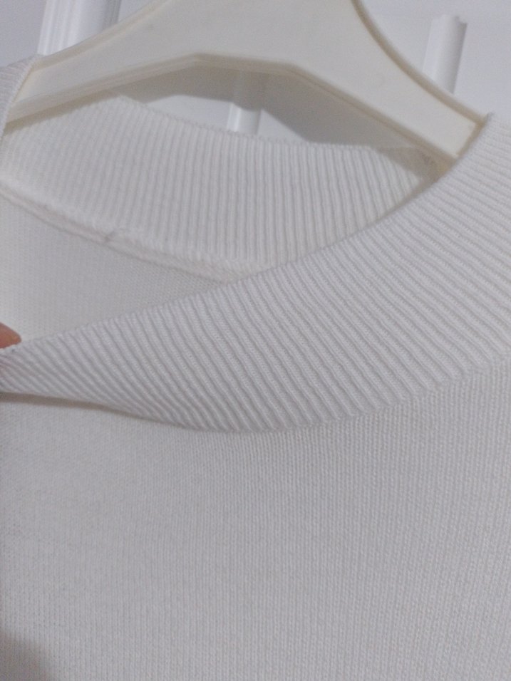 Kadın Beyaz Pamuklu Uzun Kollu Triko Kazak - Görsel 4