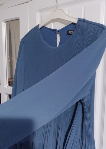 Uzun Kollu Mavi Piliseli elbise - Görsel 5