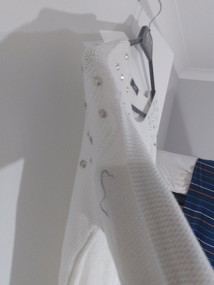 Kadın Beyaz Triko Uzun Kollu Kazak - Görsel 5