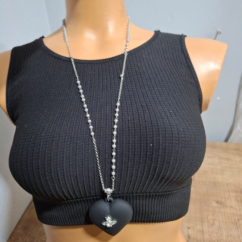 Vivienne Westwood Siyah Kalp Zincir Detaylı Gotik Kolye - Görsel 3