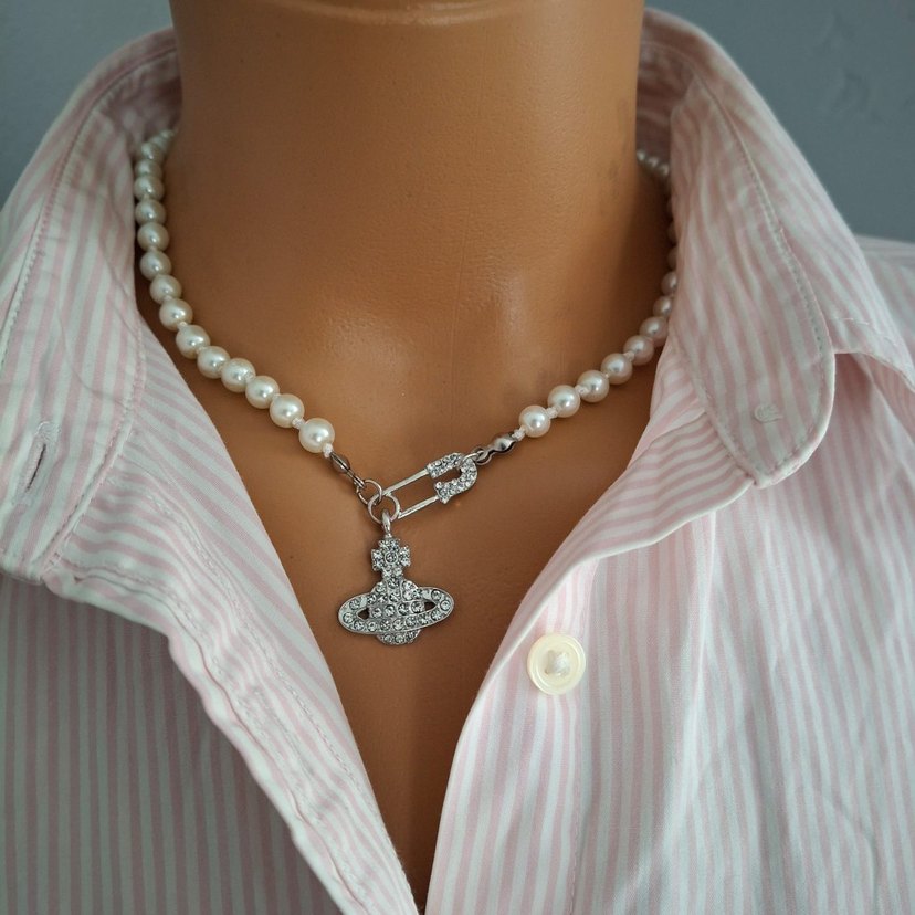 Vivienne Westwood çengelli satürn kolye - Görsel 2