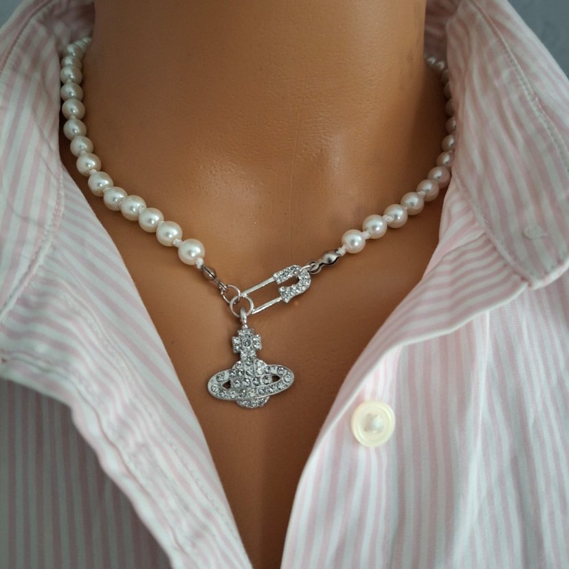 Vivienne Westwood çengelli satürn kolye - Görsel 4