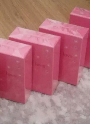 Avon parfüm 