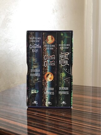 Deborah Harkness Ruhlar Üçlemesi Serisi